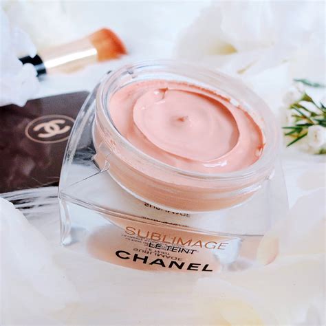 chanel sublimage le teint foundation.